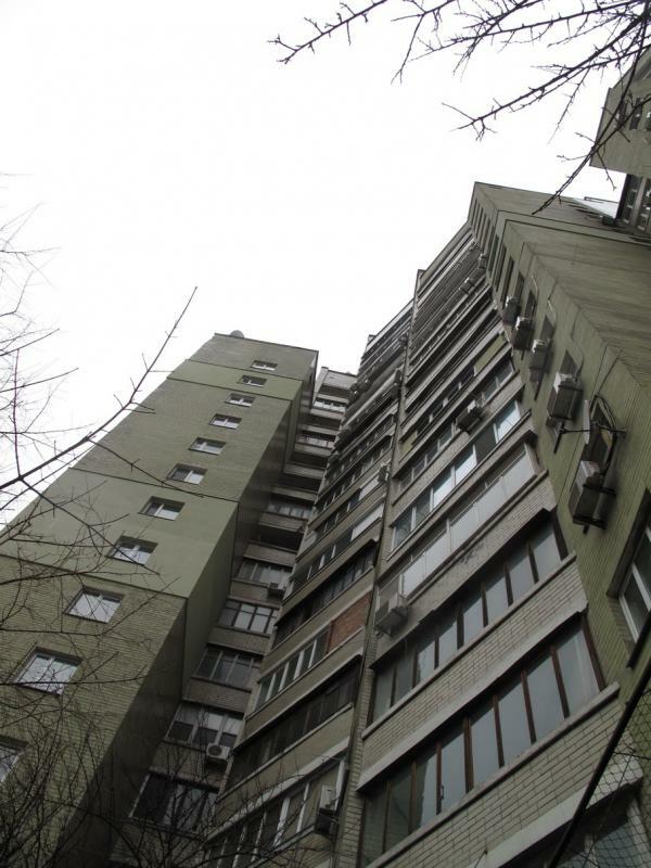 Киев, Владимира Антоновича ул., 25А