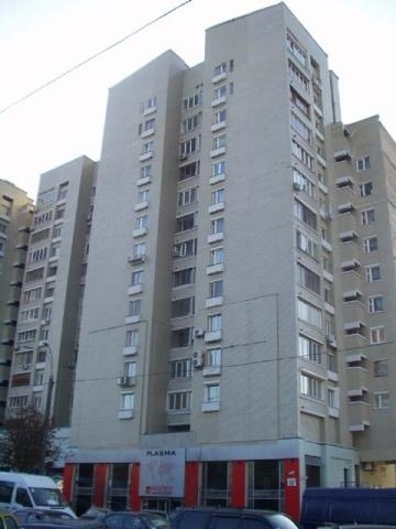 Киев, Владимира Антоновича ул., 122