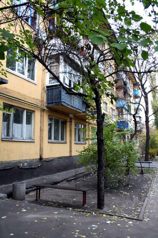 Київ, Верховної Ради бул., 18