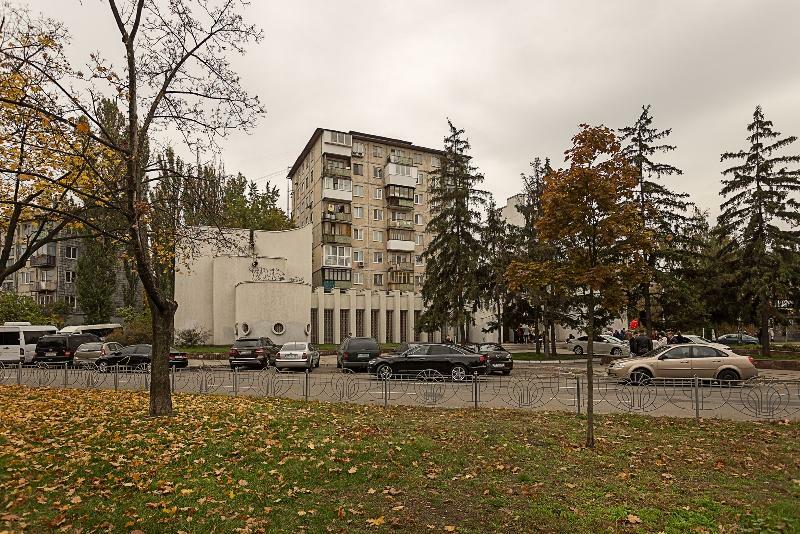 Київ, Верховної Ради бул., 8/20