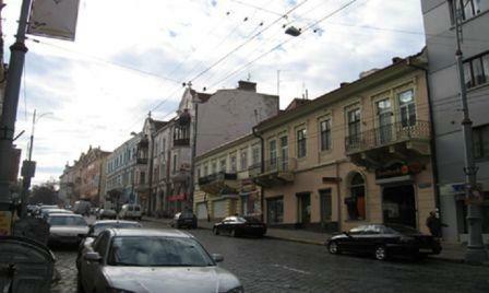 Чернівці, Головна вул., 36