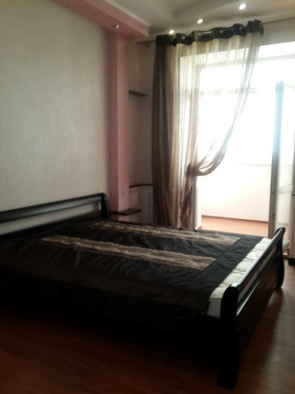 Аренда 3-комнатной квартиры 75 м², Сомовская ул., 12