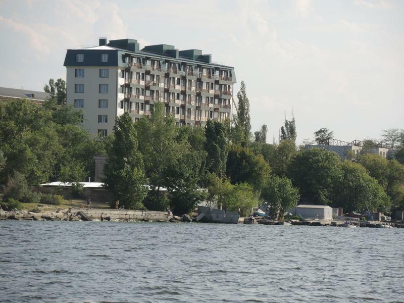 Херсонская обл., г. Новая Каховка, Маяковского ул., 2Б