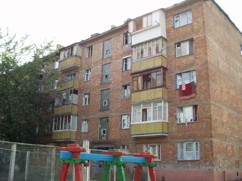 Київ, Бориспільська вул., 3Б