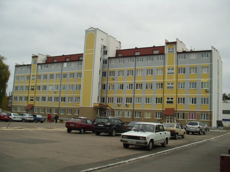 Київ, Бориспільська вул., 19