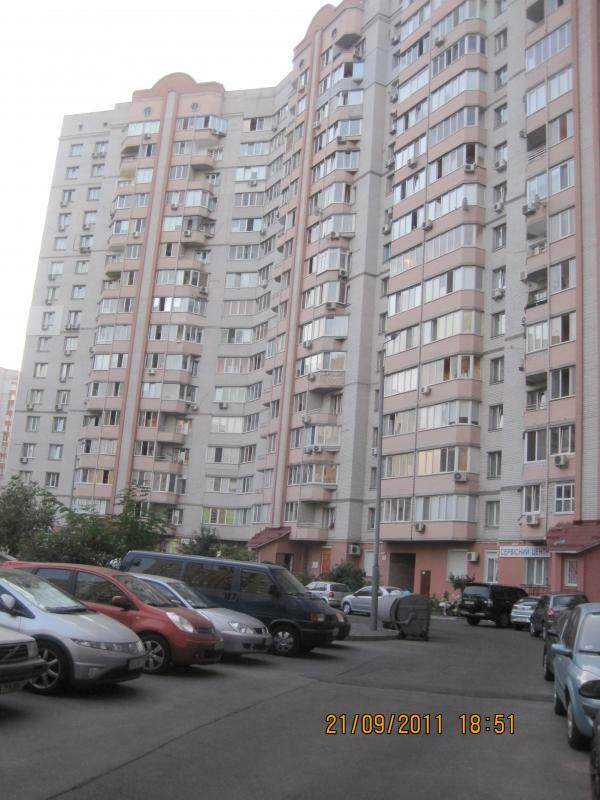 Продаж 3-кімнатної квартири 105 м², Анни Ахматової вул., 31