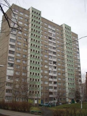 Київ, Сержа Лифаря вул., 3Б