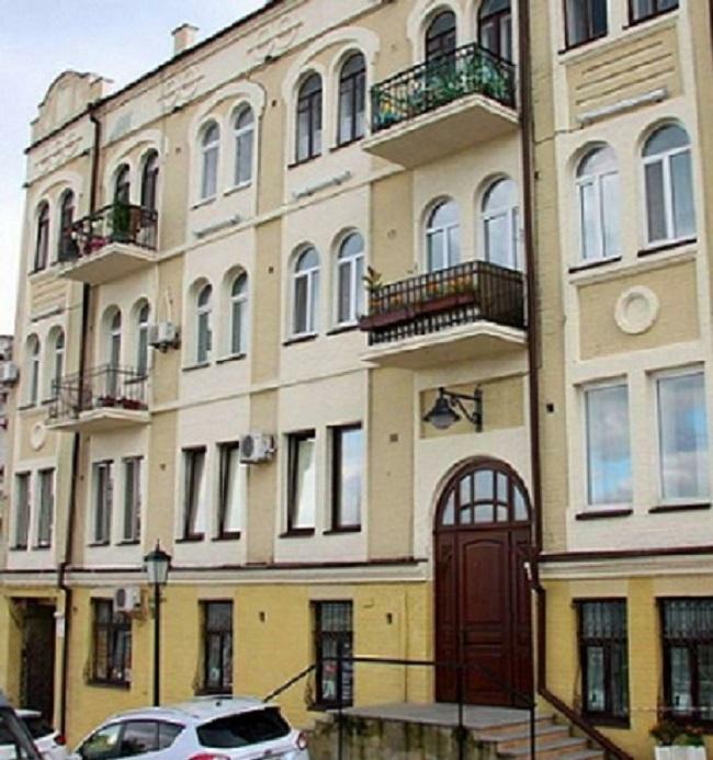 Киев, Андреевский спуск, 11А