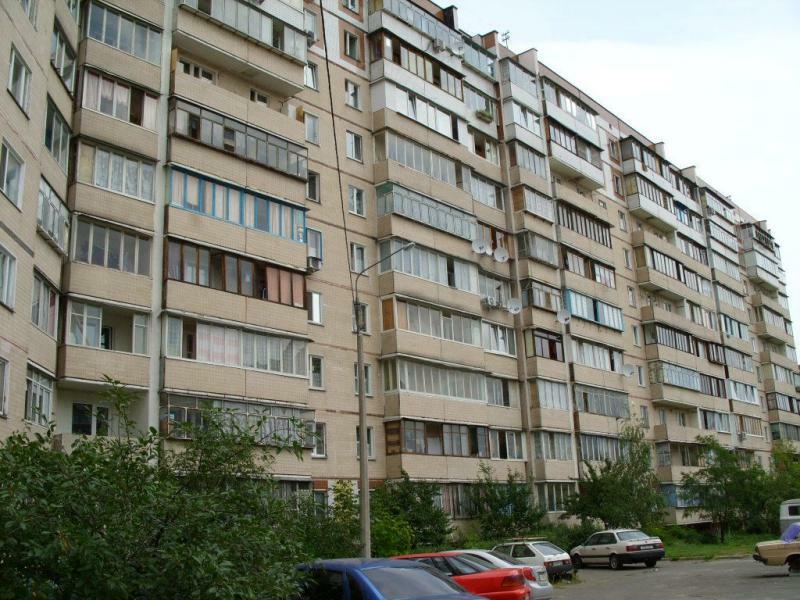 Продаж 3-кімнатної квартири 72 м², Сержа Лифаря вул., 18
