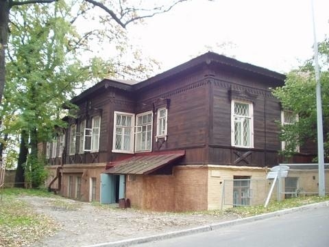 Київ, Миколи Амосова вул., 16