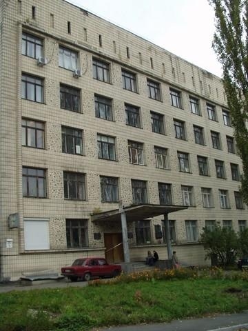 Київ, Миколи Амосова вул., 5