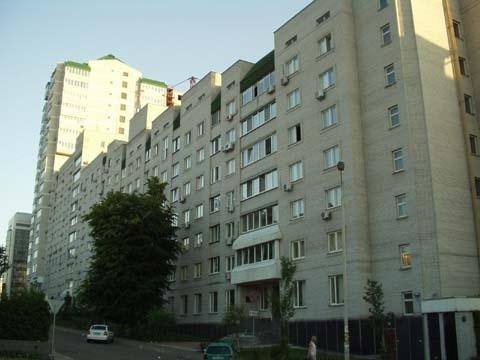 Киев, Василия Тютюнника ул., 40
