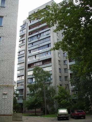 Киев, Астраханская ул., 5