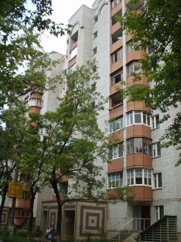 Киев, Астраханская ул., 3