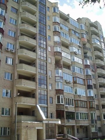 Київ, Артилерійський пров., 9А