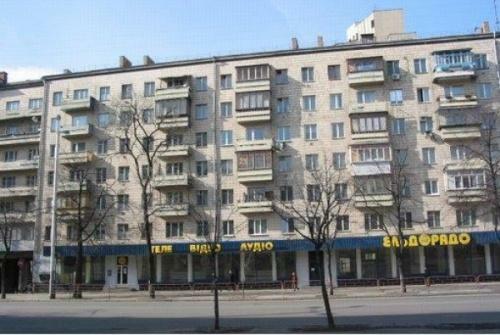 Киев, Лабораторная ул., 9Б
