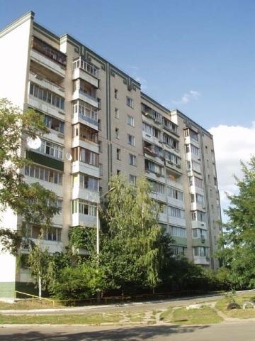Киев, Братиславская ул., 13
