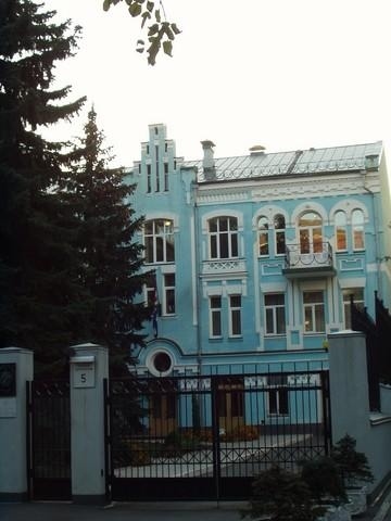 Киев, Бехтеревский пер., 5