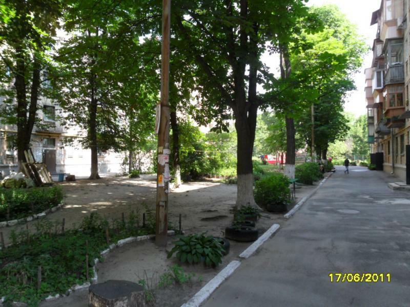 Киев, Белгородская ул., 8