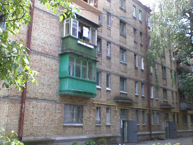 Киев, Белгородская ул., 8