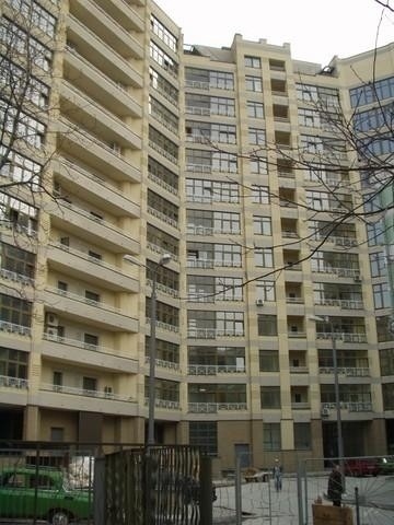 Київ, Володимирська вул., 49