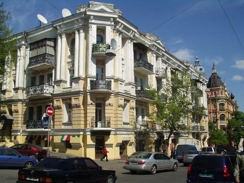 Оренда 4-кімнатної квартири 91 м², Володимирська вул., 40/2