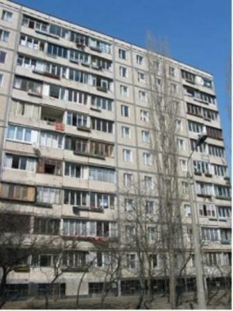 Продаж 3-кімнатної квартири 62 м², Бакинська вул., 37