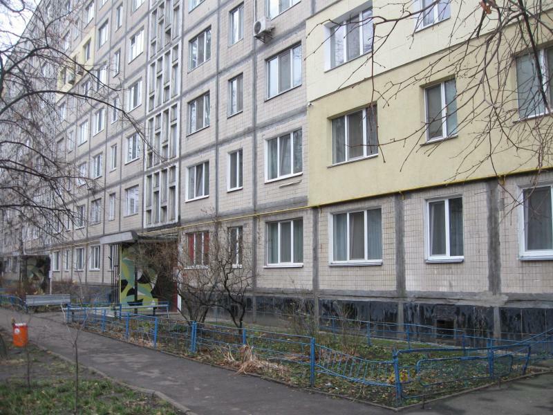 Продажа 3-комнатной квартиры 62 м², Бакинская ул., 37