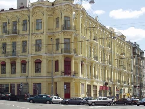 Київ, Басейна вул., 1/2