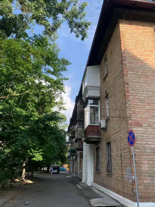 Київ, Бастіонна вул., 6