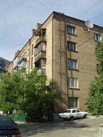 Київ, Бастіонний пров., 11
