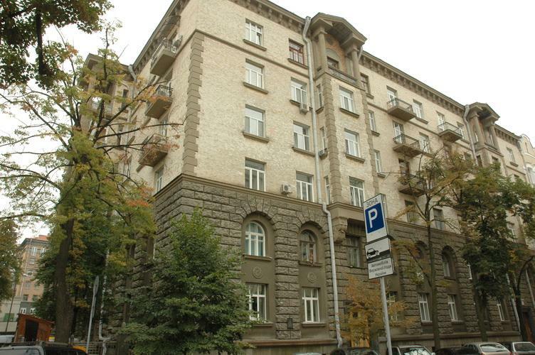 Аренда 2-комнатной квартиры 70 м², Банковая ул., 3