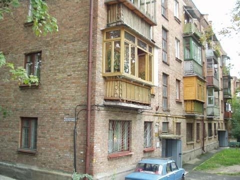 Київ, Щусєва вул., 33