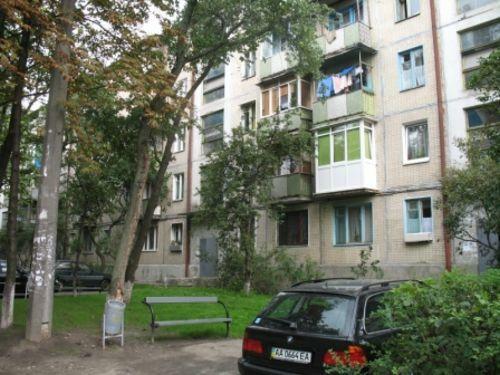 Київ, Щусєва вул., 10