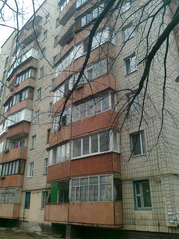 Київ, Василя Барки вул., 5