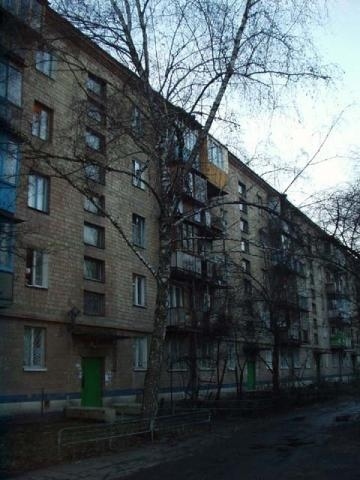 Київ, Олександра Довженка вул., 12