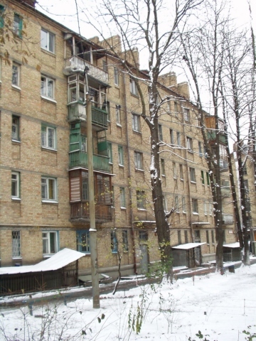 Киев, Белгородская ул., 12