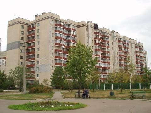 Киев, Сержа Лифаря ул., 16