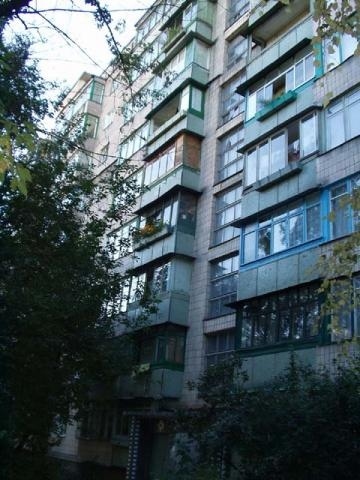Київ, Академіка Корольова вул., 4