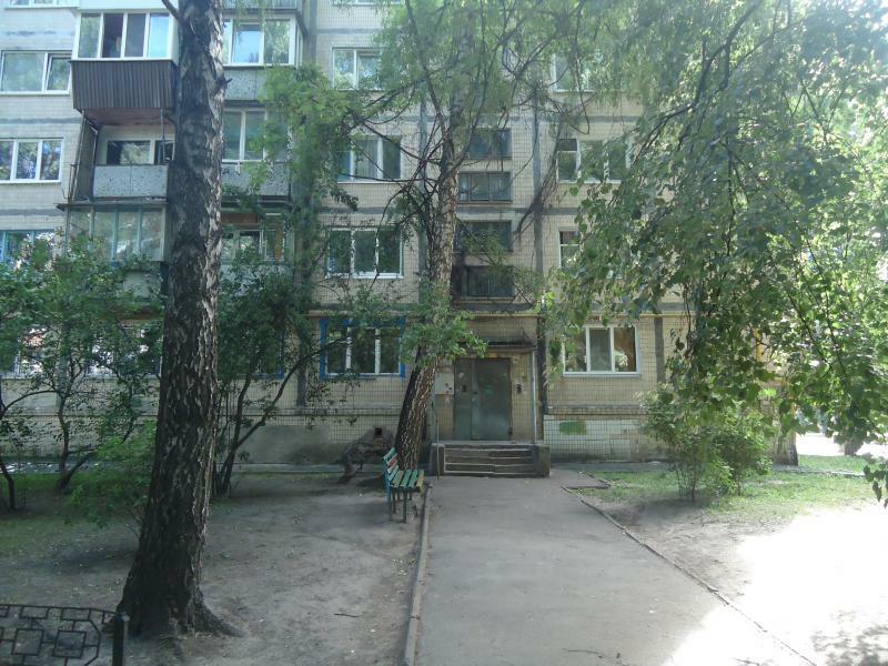 Київ, Академіка Корольова вул., 1/2