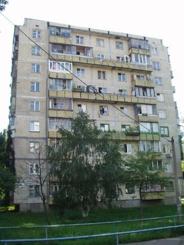 Киев, Академика Курчатова ул., 16