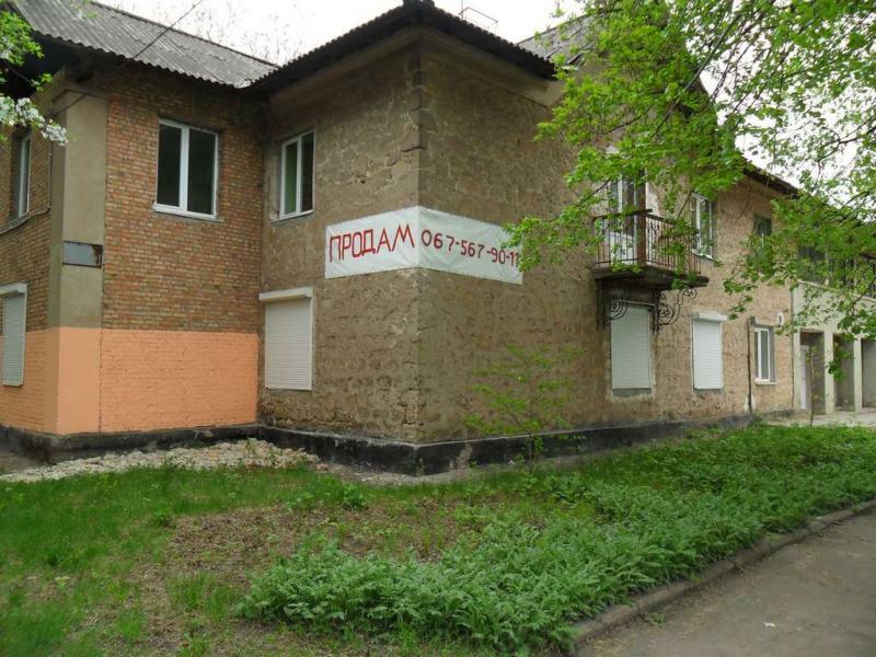 Дніпропетровська обл., Криворізький район, м. Кривий ріг, Артиллеристов вул., 3