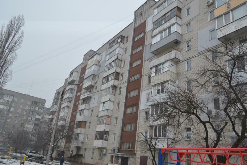 Черкаси, Сумгаїтська вул., 24