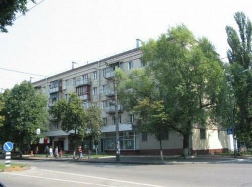 Київ, Вишгородська вул., 52