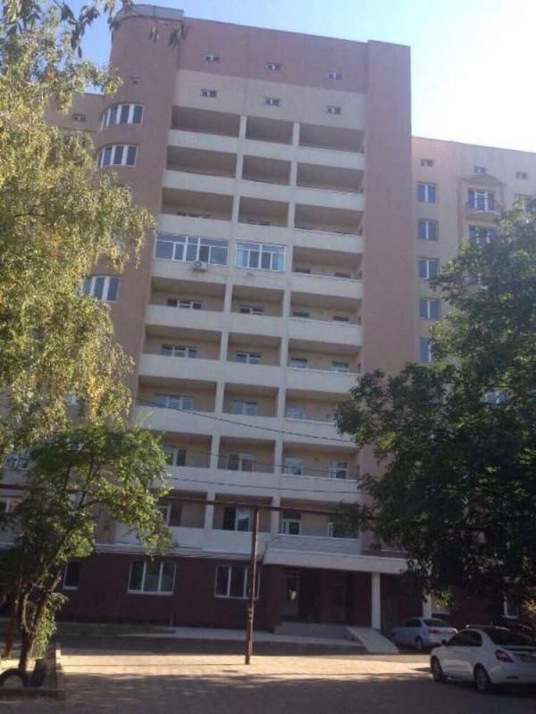 Донецк, Бакинских Комиссаров ул., 100