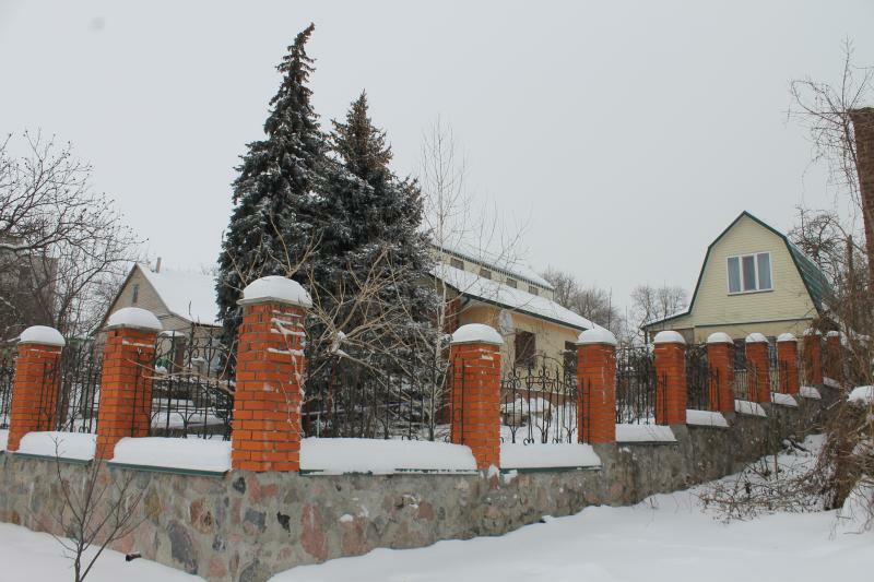 Днепропетровская обл., Верхнеднепровский район, г. Верхнеднепровск, Заречная ул., 3