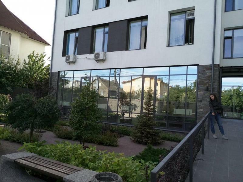 Киев, Георгия Тороповского ул., 8