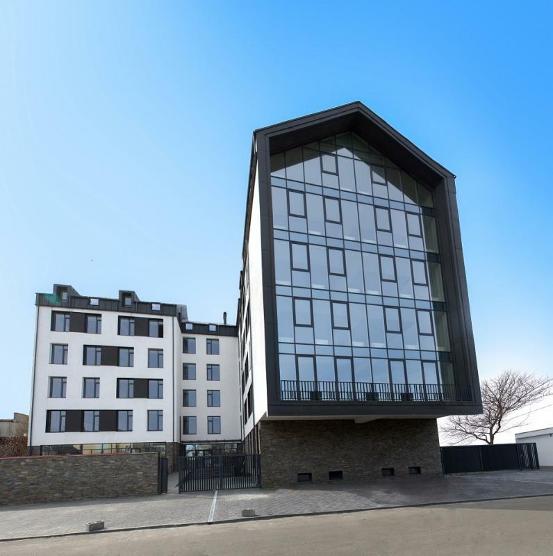Киев, Георгия Тороповского ул., 8