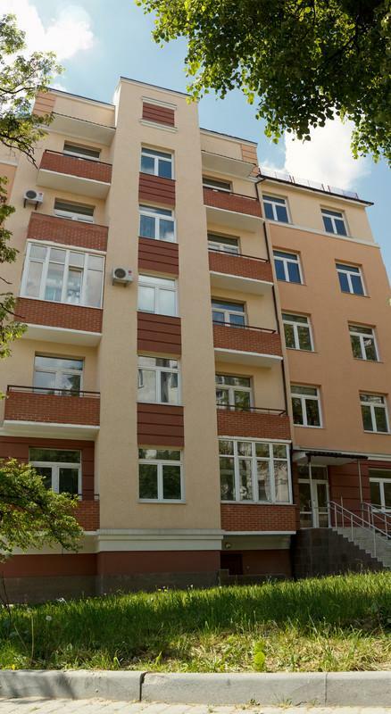 Ровно, Школьная ул., 69