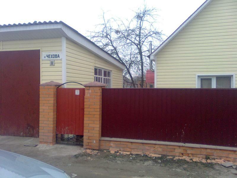 Київська обл., Бориспільський район, м. Переяслав, Чехова вул., 2